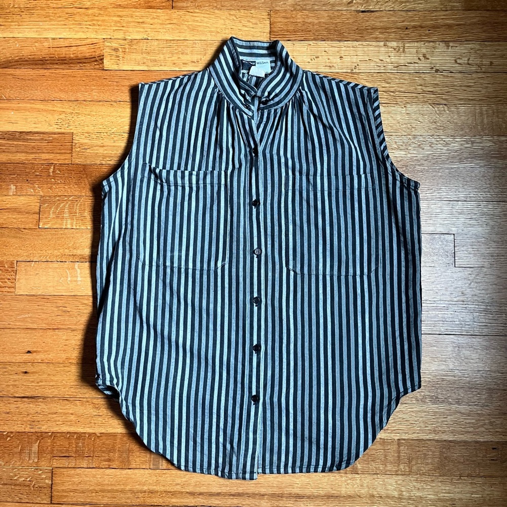 Willi Smith Gray Sleeveless Stripe Button Up, Women’s Medium